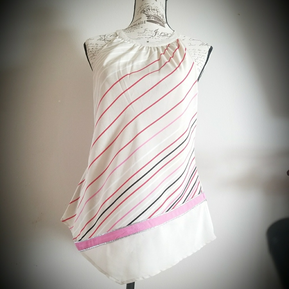 NY&CO sleeveless blouse NWT